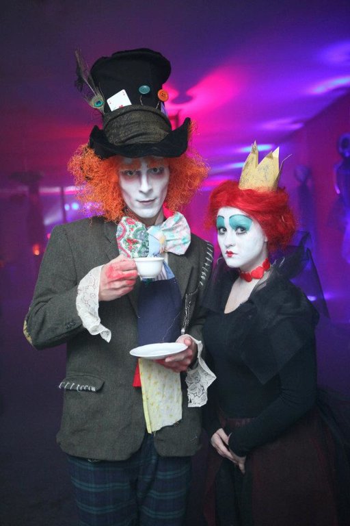 The Hatter and Queen of Hearts